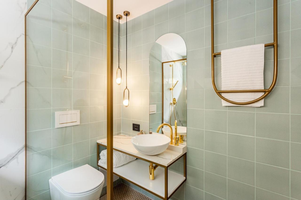 Designer Apartment In The City Center Cluj Napoca Bagian luar foto