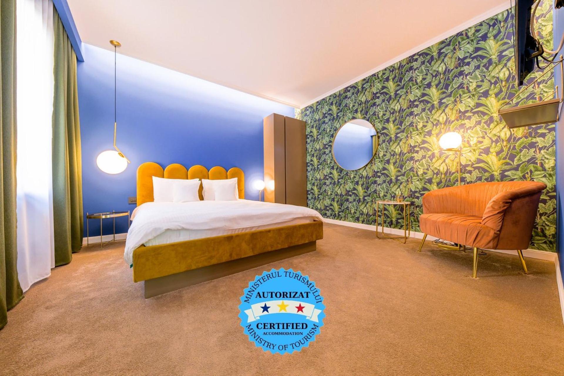Designer Apartment In The City Center Cluj Napoca Bagian luar foto